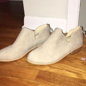 Off white angle boots!